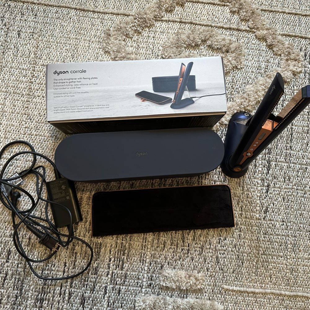 Dyson corrale dark blue/bright copper